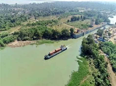 Hindi- Protocol on Inland Water Transit and Trade between India and ...