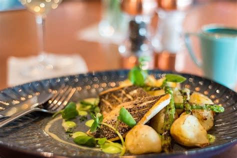 GWESTY GADLYS HOTEL (Cemaes Bay) - Hotel Reviews, Photos, Rate ...