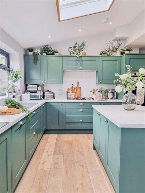 Kitchen cabinet colors ideas kitchen cabinet color combinations modular ...