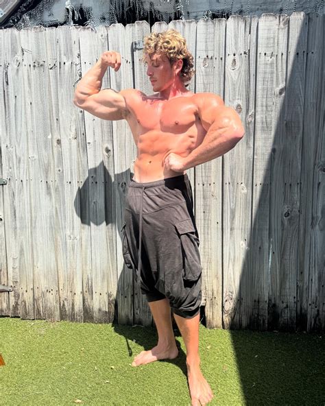 Joshua 𝑪𝑨𝑳𝑬𝑩 Branham | Welcome to my IG! #muscle#wrestle#wrestling#hunk#onlyfans#flex#biceps ...