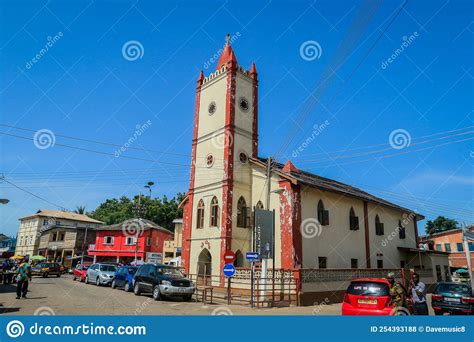 Ghana People in Town 的图像结果