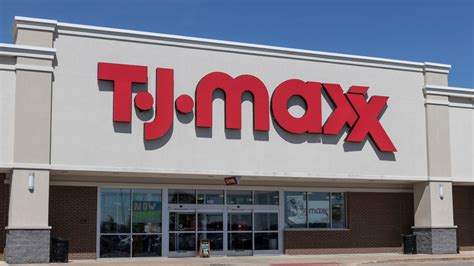 Best Ways To Spend $50 at TJ Maxx in Summer | GOBankingRates