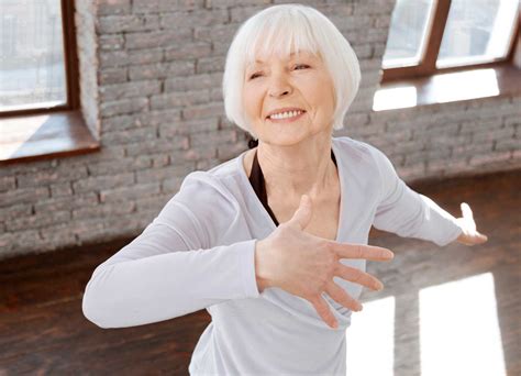 9 Ways to Age Gracefully | Healthy With Pardee