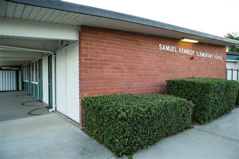 Samuel Kennedy Elementary School Computer Lab 的图像结果