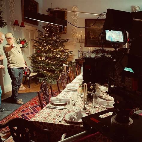 A Merry Royal Christmas (2024)