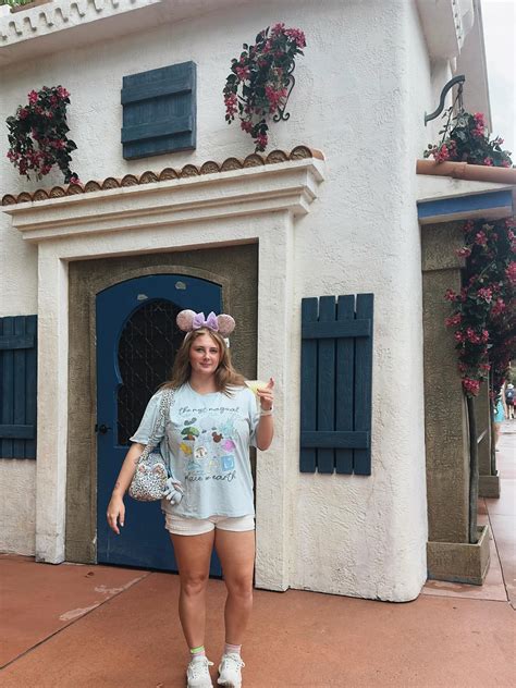 Alyssa Holmes | throwback to summer post 💕 | Instagram