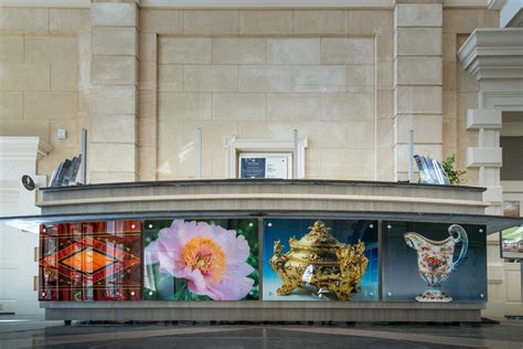 Building Signage 的图像结果