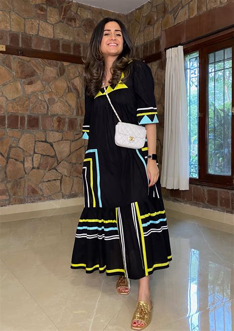 Chromatic Black Dress – lovenative
