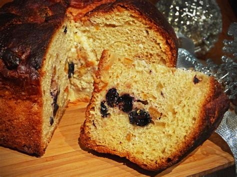 Mumbai: These Christmas cakes will encourage you to spoil yourself ...