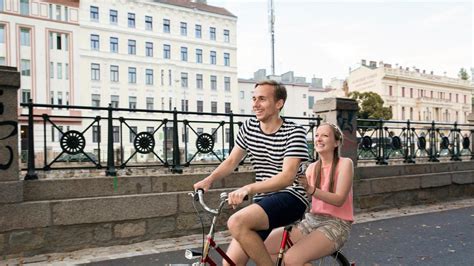 Cheap Flight Tickets from Mumbai to Vienna from ₹ 20,089 | (BOM - VIE ...