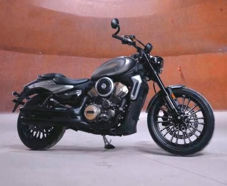 Llega la primera custom V2 con doble depósito, muy atractiva y de ...