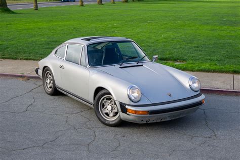 1975 Porsche 911S Silver Anniversary