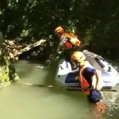 突发山洪，4名游客不幸遇难