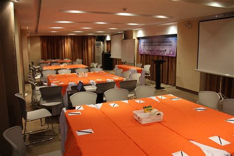 COURT MERIDIAN HOTEL & SUITES (Subic Bay Freeport Zone) - Hotel Reviews ...