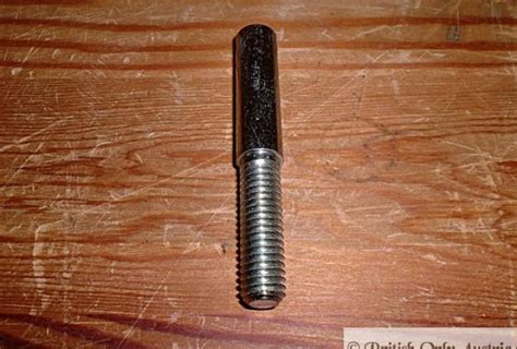 Triumph T150 T160 Rockerbox Pillar Stud | BRITISH Only Austria ...
