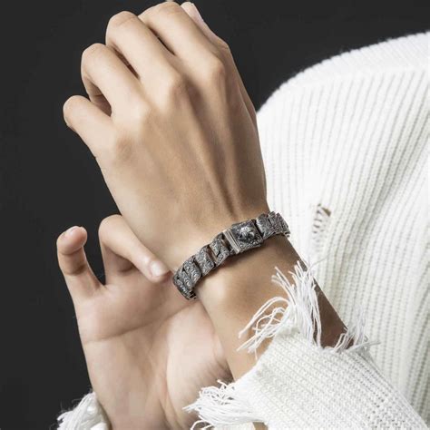 RARE PRINCE by CARAT SUTRA | Unique Vintage Oxidized Wolf Bracelet | 9 ...