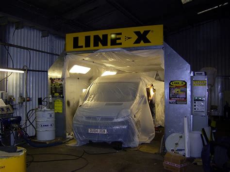 Line X Sprayed Trucks 的图像结果