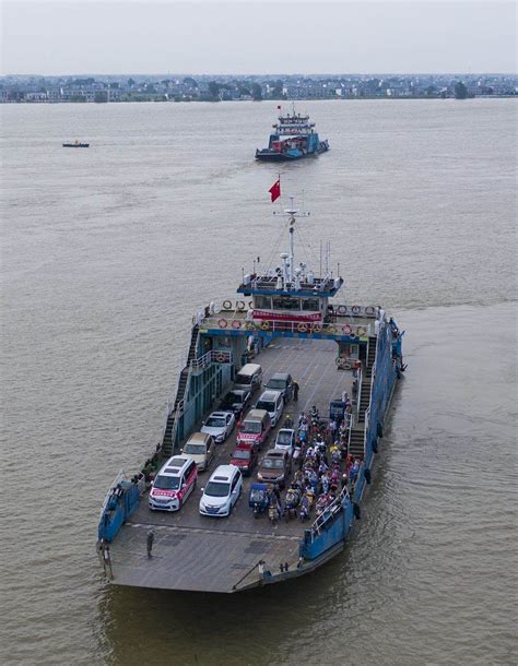 我国首艘大型水上应急救援工程船下水试航_九江号_中国_保障