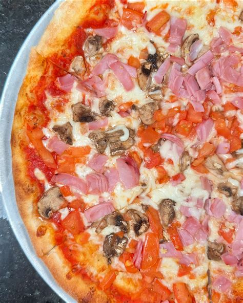 Mike’s Food and Spirits (@mikesdavissquare) • Instagram photos and videos