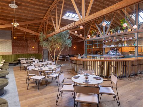 24 Best Brunch Destinations in Los Angeles For Mimosas and More