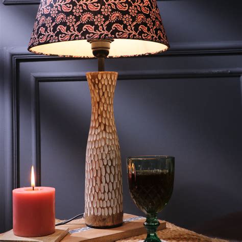 Textured Lamp With Traditional Art Shade – The Decor Mart