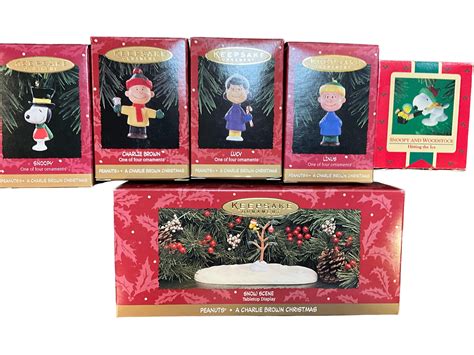 Lot - “Peanuts - A Charlie Brown Christmas” Hallmark Keepsake Red Box ...