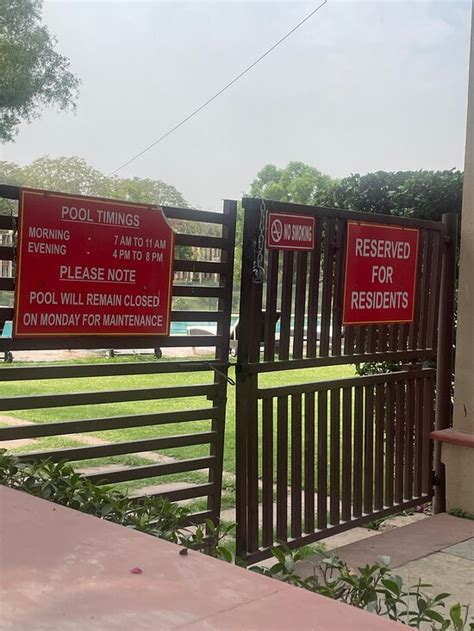 BEAUTIFUL APARTMENTS AT TARUDHAN VALLEY GOLF RESORT, MANESAR (Bissar ...