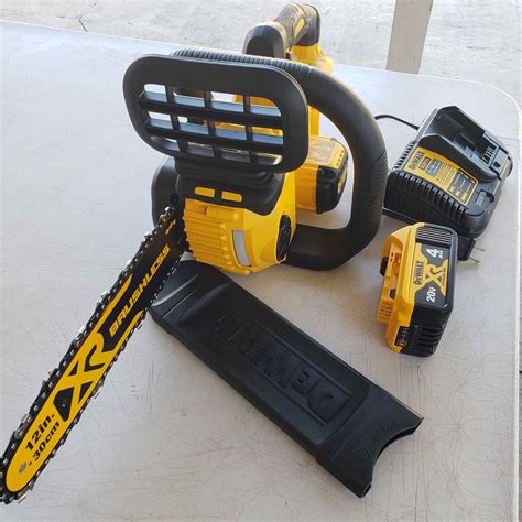 7 BEST Battery Powered Chainsaw Reviews 2022: COMPARE Prices!