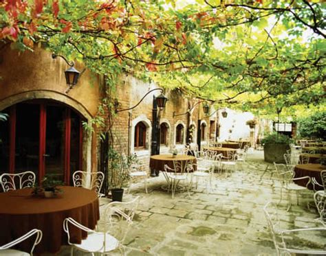 Best Restaurants In Venice | Venice Restaurants | TimesTravel