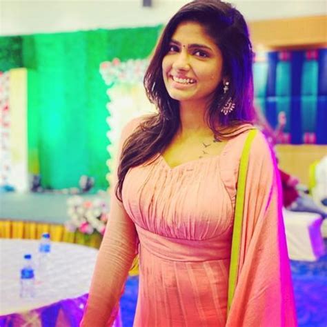 Niranjani Ahathian Wiki, Biography, Dob, Age, Height, Weight, Affairs ...