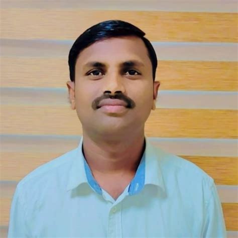 People at I-Hub Quantum Technology Foundation