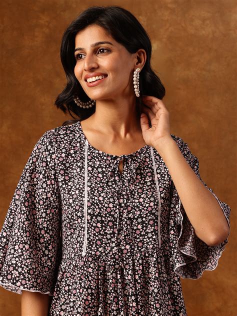 Dresses & Gowns – savira