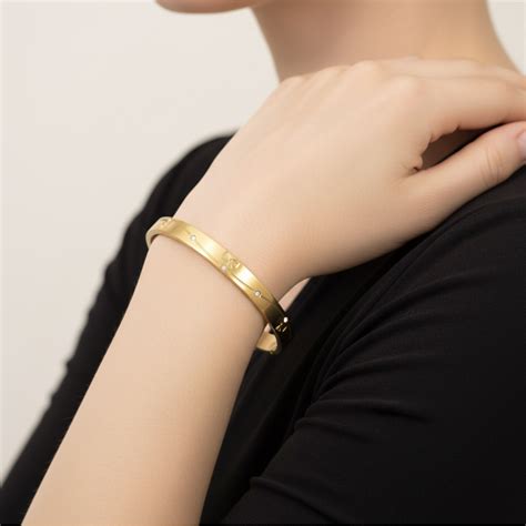 JewelMaze Demi Fine Anti Tarnish kada