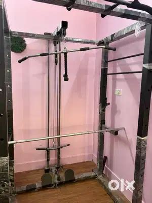 Power rack cage with olympic rod and attachments - Gym & Fitness ...