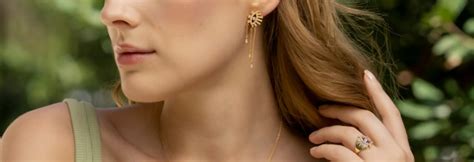 Diamond jewellery in fine gold & platinum | GLAMIRA.in