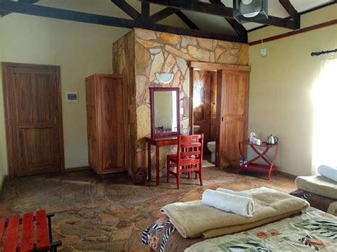 FIUME LODGE (Grootfontein) - Lodge Reviews, Photos, Rate Comparison ...