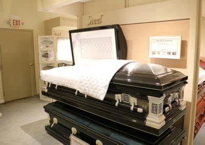 Traditional Services | Crowder-Hite-Crews Funeral Home and Crematory