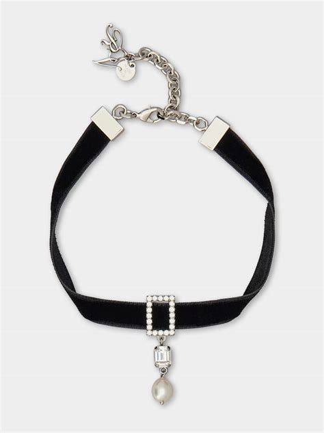 Women’s luxury necklaces | Roger Vivier