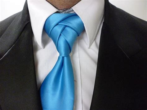 How to an Eldredge Knot for Your Necktie (Animated Guide) « Fashion ...