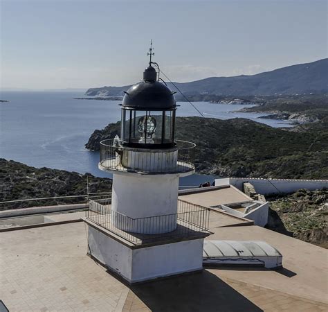 Lantern room for signaling lighthouse - Almarin