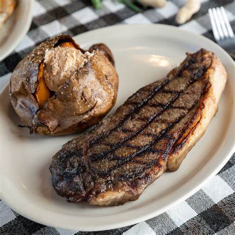 The Unique Restaurant In Florida Where Every Order Comes With A Free ...