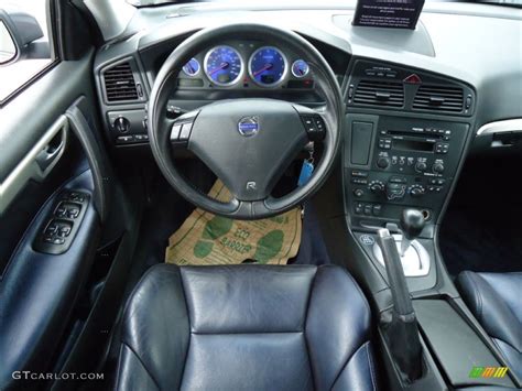 Nordkap Black/Blue R Metallic Interior 2004 Volvo S60 R AWD Photo ...