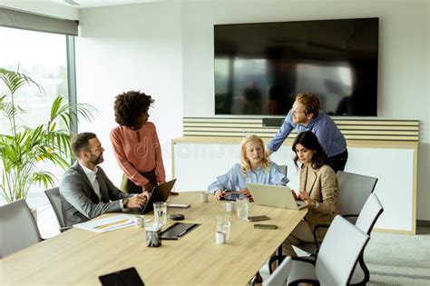 Collaborative Work Examples 的图像结果