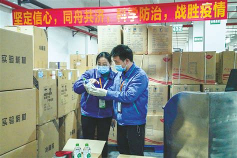 南寧：企業把好生産“安全關” 全力以赴保障防疫物資供應-國際線上
