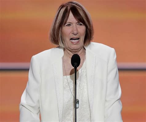 Trump Campaign Invites Benghazi Victim's Mother to Next Debate ...