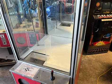 Clean Sweep Claw Machine 的图像结果