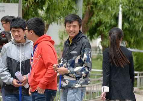 西藏：近2万名学子参加高考_图片_新闻_中国政府网