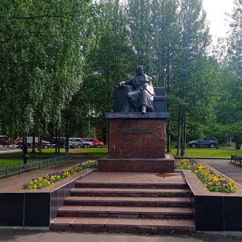 Памятник Пушкину А.С., Ухта: лучшие советы перед посещением - Tripadvisor
