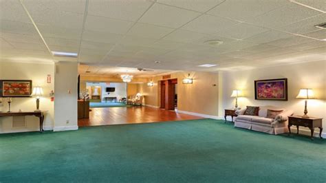 RADNEY FUNERAL HOME - Updated October 2025 - 11 Photos - 3155 Dauphin ...