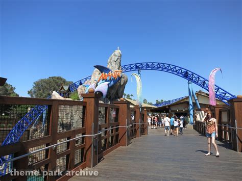 Manta at SeaWorld San Diego | Theme Park Archive